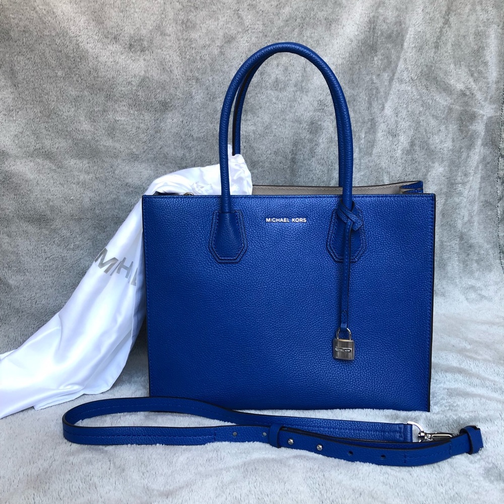 Michael Kors blue tote
